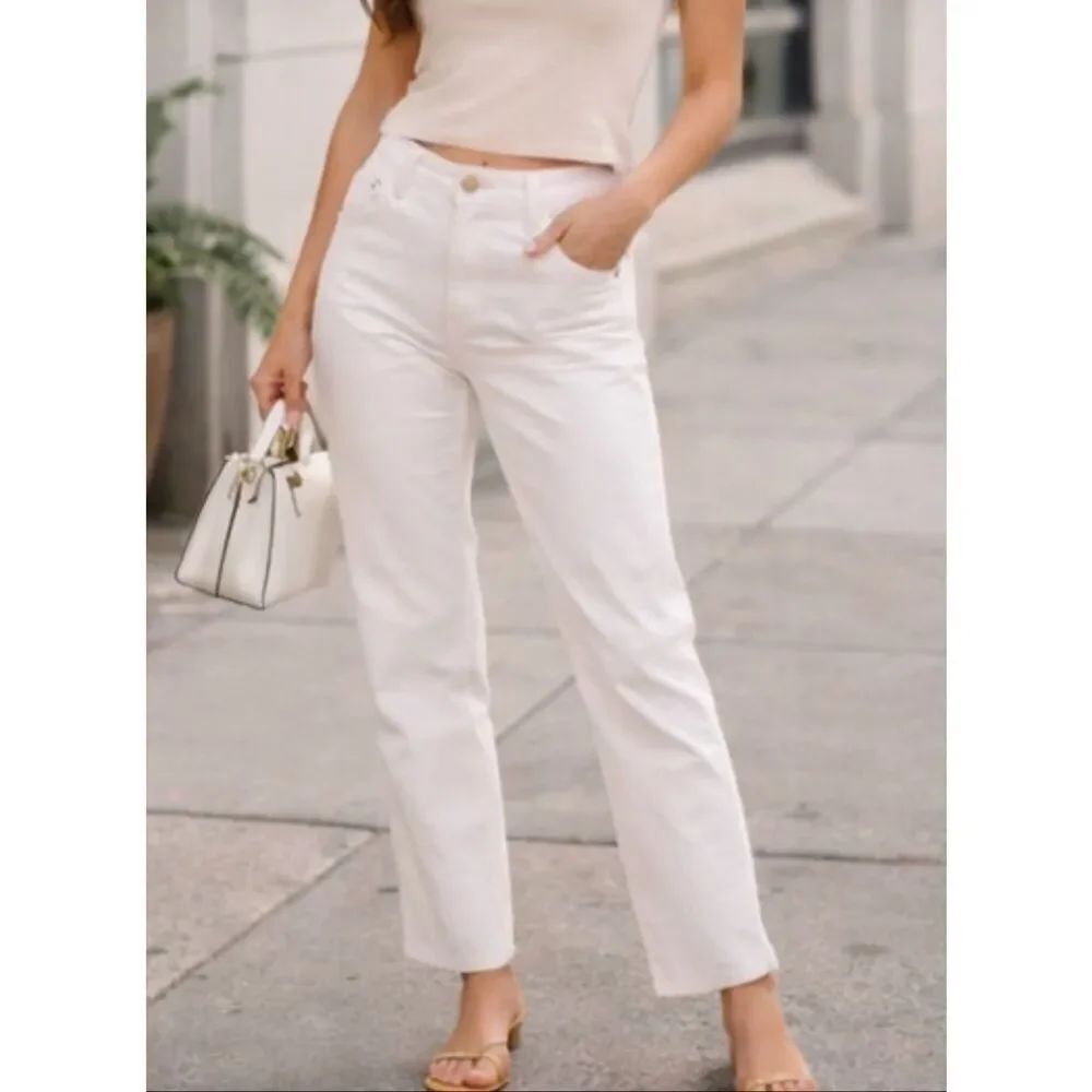 Bogner white straight leg pants size 26/small